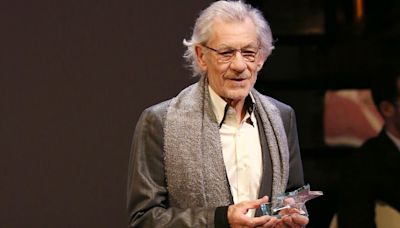 Sir Ian McKellen Hospitalized After On-Stage Fall During PLAYER KINGS at Noël Coward Theatre