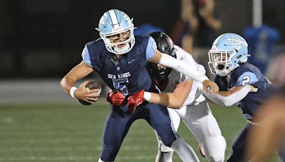 San Clemente football blanks Corona del Mar