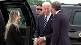 Joe Biden se reunió con su hijo Hunter tras el veredicto de culpabilidad por posesión ilegal de arma - El Diario NY