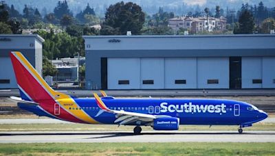 Pánico por un vuelo de Tampa que baja hasta la altura de un edificio