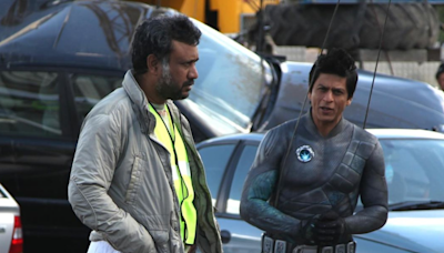 Shah Rukh Khan's Ra.One Director Anubhav Sinha Shares SRK Once Asked Him To Leave Little...