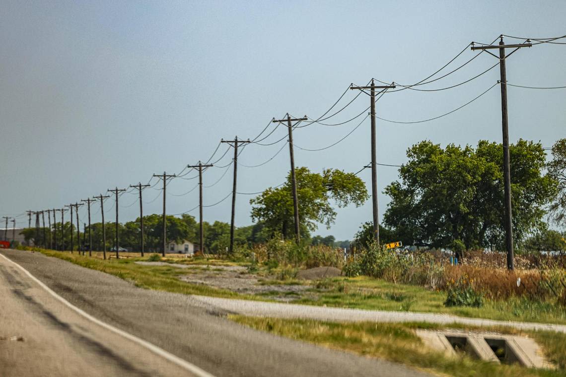 Texas power grid ‘in better shape’ than last year. How likely are rolling blackouts?