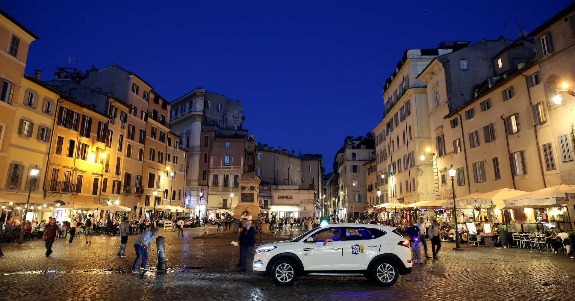 Rome poised to end taxi drought, mayor says