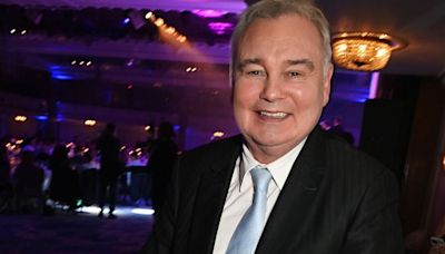 Eamonn Holmes hints at 'war' with Ruth as he addresses thorny issue in divorce