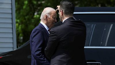 Biden’s approval rating falls to lowest level in nearly 2 years | Honolulu Star-Advertiser