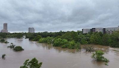 Storm Beryl kills three, knocks out power for 2.7 million in Texas