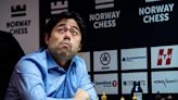 Nakamura tumba a Carlsen en la ‘muerte súbita’ y le sigue a medio punto a falta de tres rondas