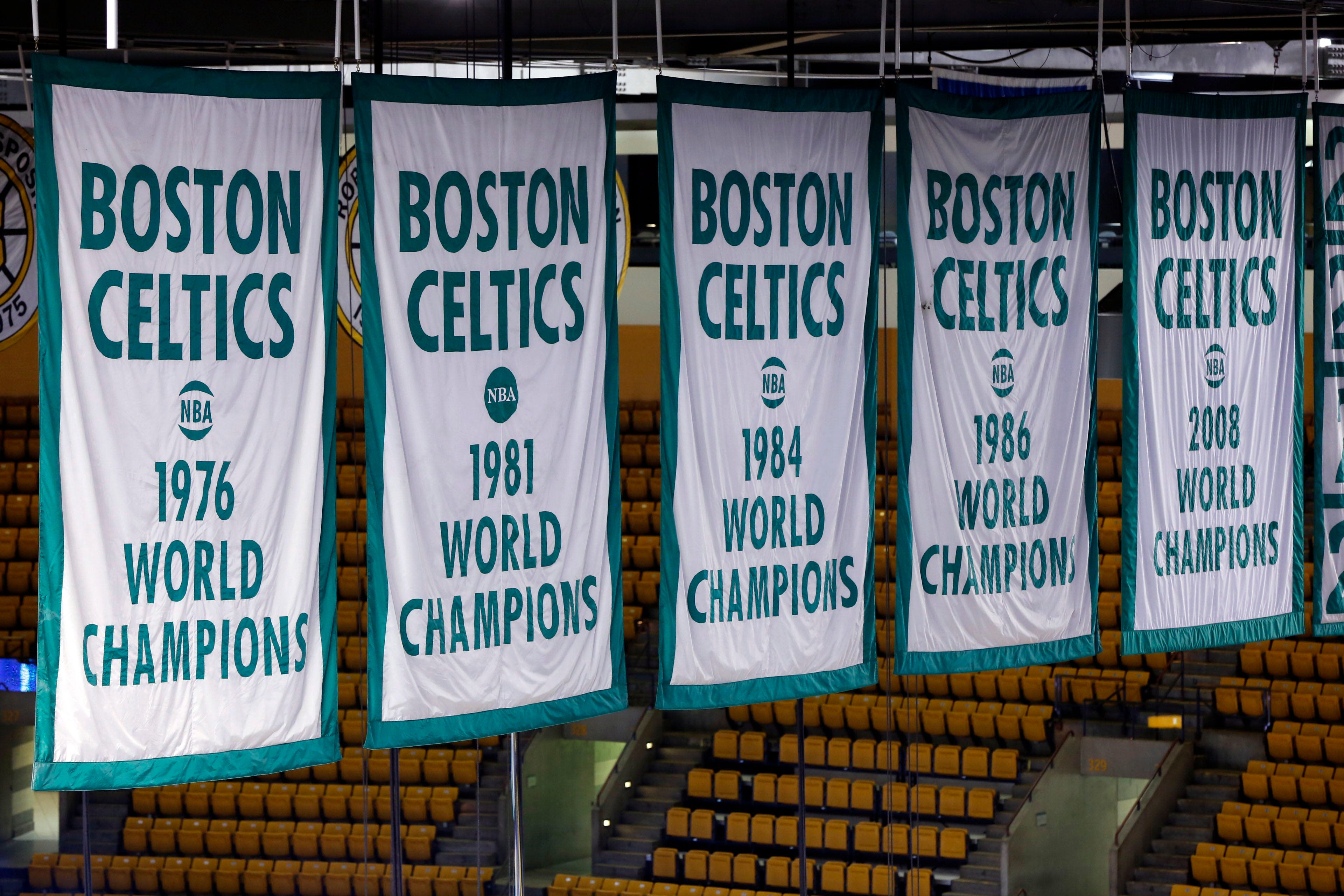 On this day: Boston Celtics forward David Thirdkill signs with team