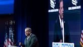 Chris Christie defiant as conservative crowd boos Trump criticism