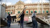 Quitan vallas de Palacio Nacional por cierre de campaña de Sheinbaum