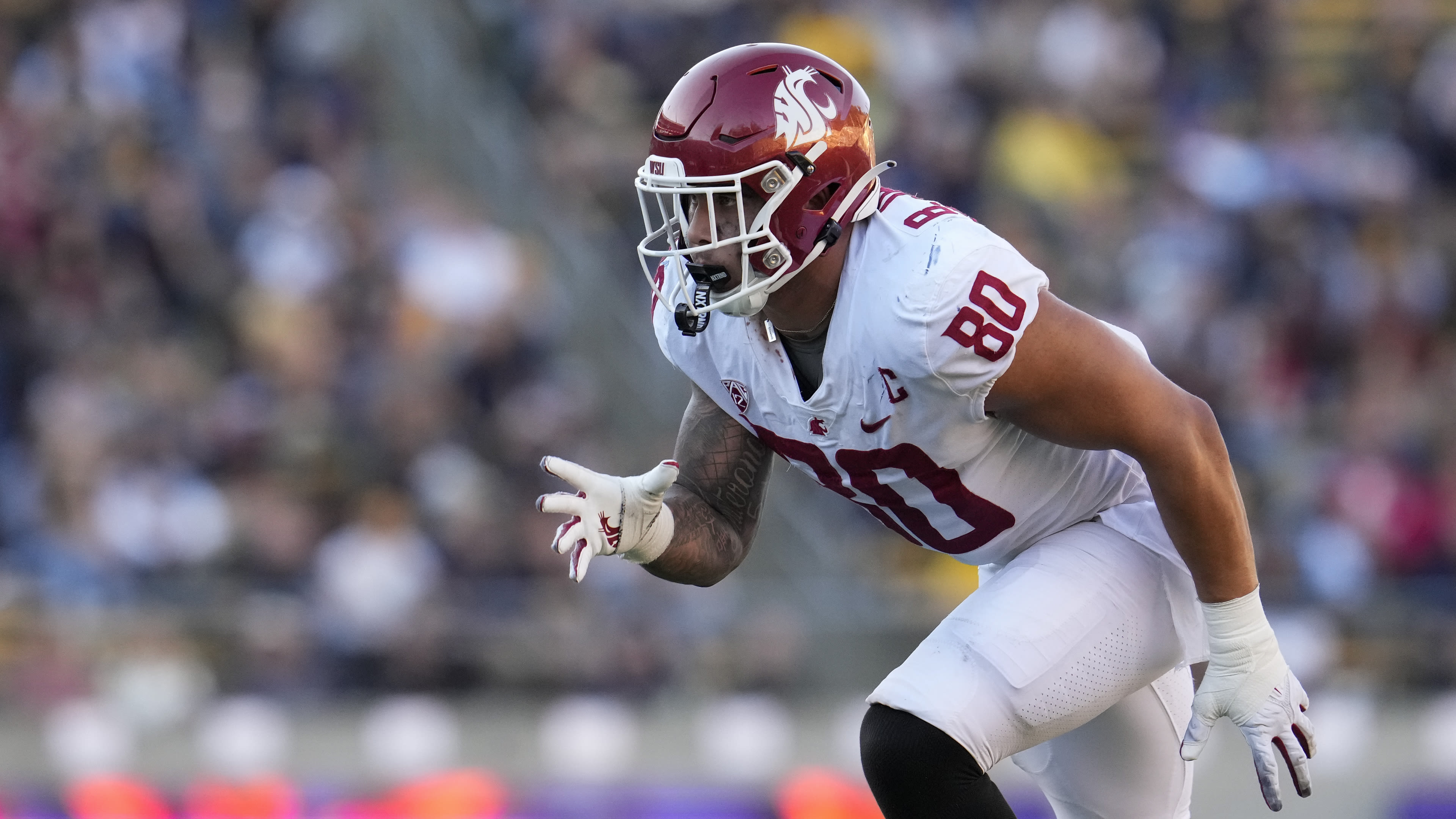 Rams open Day 3 of draft by bolstering defense with Washington State's Brennan Jackson