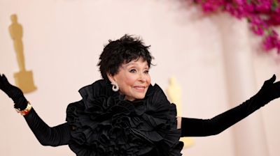 Rita Moreno stopped by Fahrenheit restaurant during recent Cleveland visit