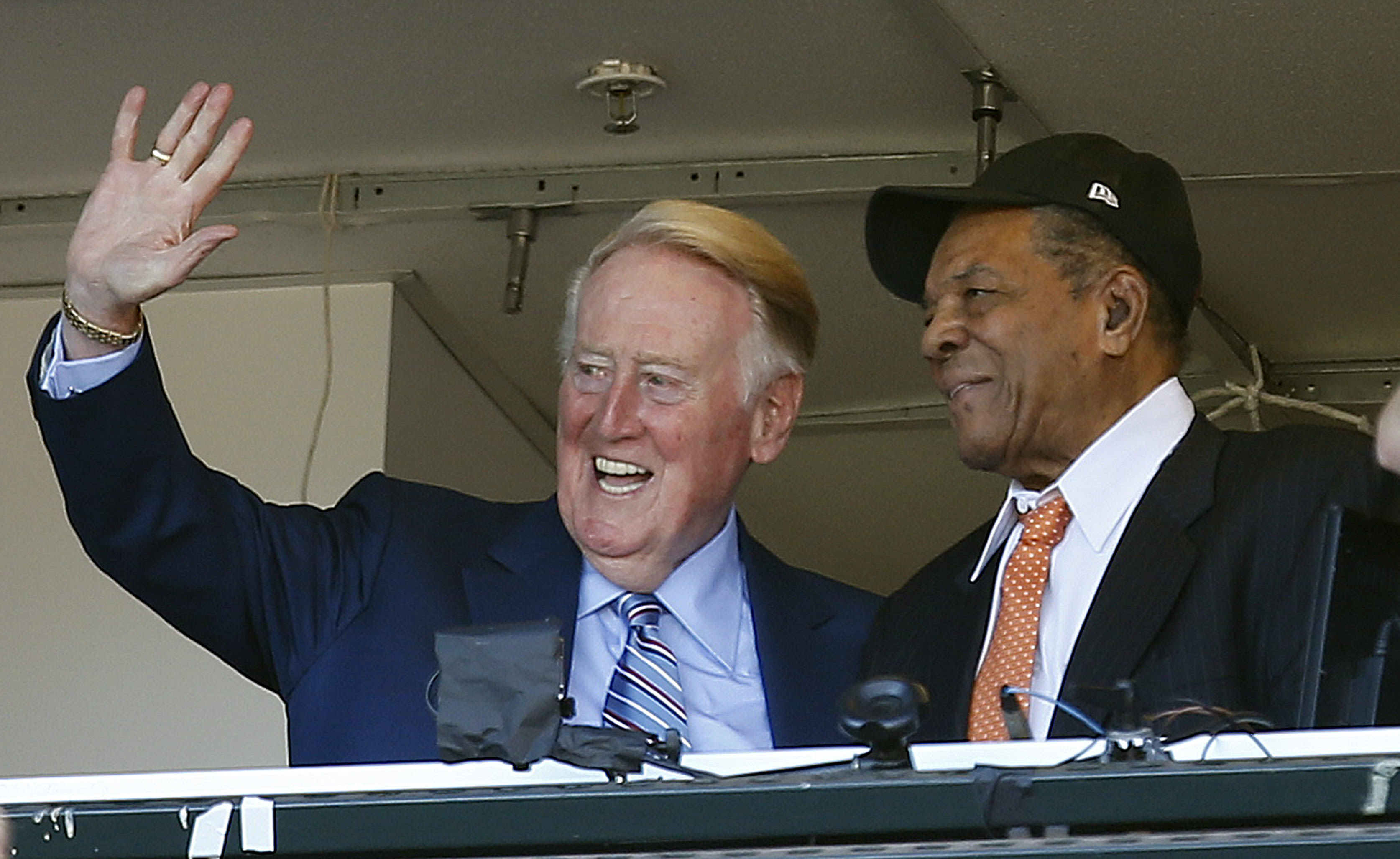 With Willie Mays dead, is his godson, Barry Bonds, the greatest living baseball player?