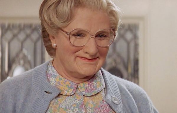 'Mrs. Doubtfire' musical opens in SF today to anticipation and criticism