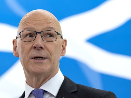 Swinney thanks party members as he launches SNP campaign battlebus