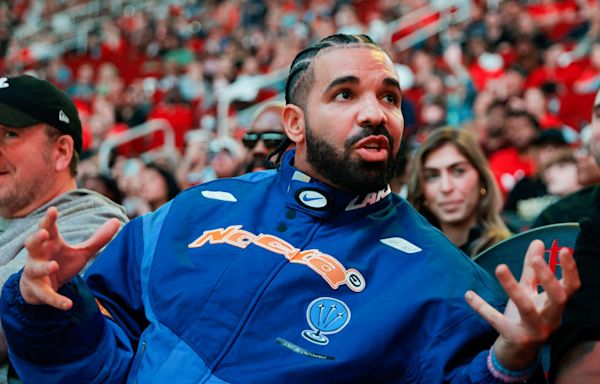 Drake Remixes Plain White T’s’ “Hey There Delilah” To “Wah Gwan Delilah,” Social Media Extremely Confused