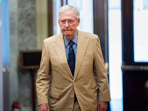 Mitch McConnell gets hostile reception at the RNC