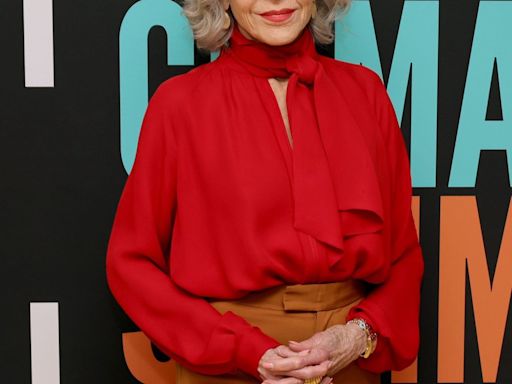 Jane Fonda Mourns Richard Simmons After Death