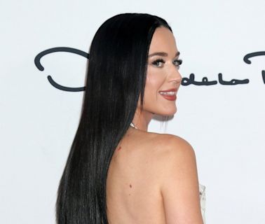 Fast nackt: So sexy feiert Katy Perry den US-Unabhängigkeitstag