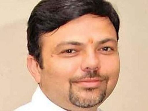 Anil Deshmukh VS Devendra Fadnavis: Ex-Home Minister's Kin Jumps Into Controversy; Accuses Uncle Of Corruption