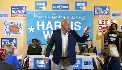 Walz attends Michigan-Minnesota college football game before final prep for Tuesday’s debate