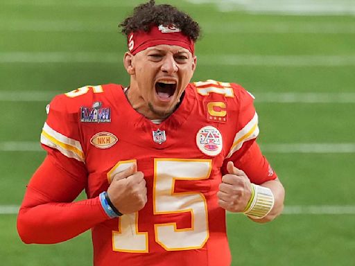 Patrick Mahomes' mom claims her son may not play as long as Tom Brady