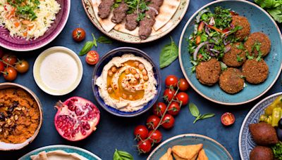 The Characteristics That Set Mezze-Style Dining Apart