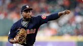 Backed by 4 HRs, Valdez takes no-no into 7th in Astros' win