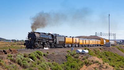 News photos: Big Boy heads west - Trains