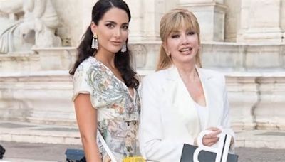 Milly Carlucci torna con l'Acchiappa Talenti: «Ma che emozione accompagnare mia figlia Angelica a scegliere il vestito da sposa»