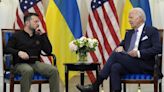 Zelenski en París: “Europa ya no es continente de paz”; Biden promete USD 225 millones en ayuda a Kiev