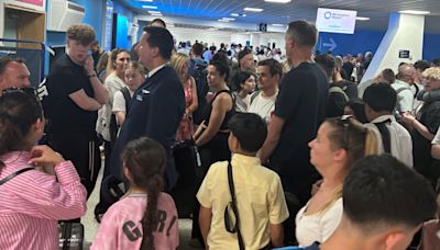 'Absolute chaos' after Tui flights cancelled