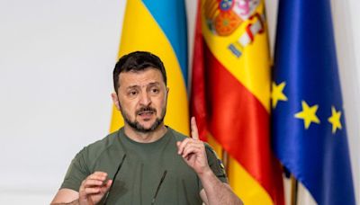 Force Russia to make peace, Zelensky urges West