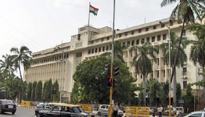 Mumbai: Elderly Man Jumps Off 5th Floor Of Mantralaya Over Govt Inaction On Issues Of Potholes & Falling Trees