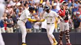 Ortiz's big swing powers Brewers past Reds