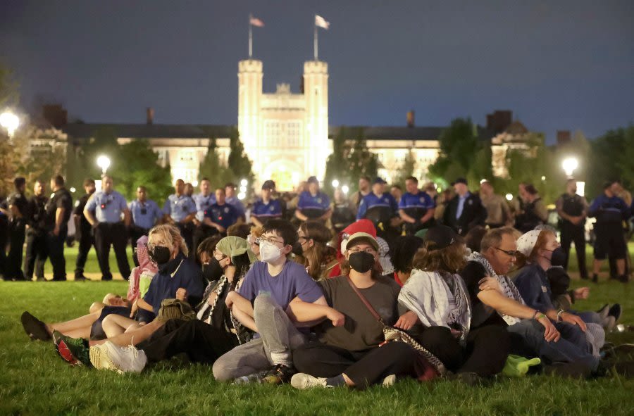 ‘This situation is testing us all’: WashU, Mayor Jones speak on upcoming protest