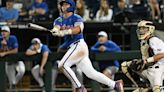 Omaha staked. Florida baseball falls 3-2 to Texas A&M in College World Series opener