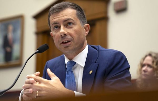 Buttigieg calls out Boebert over infrastructure post