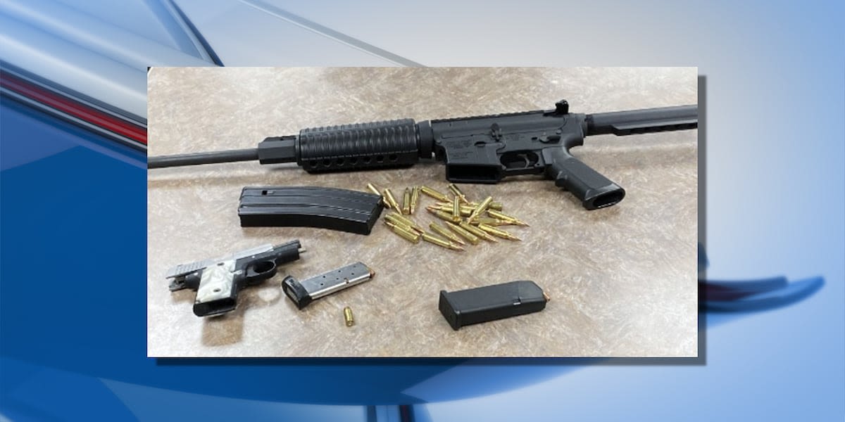 Teen arrested after AR15 found in car during traffic stop