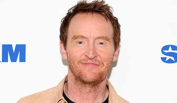 Tony Curran (‘Mary and George’) on ‘hedonistic’ world of King James I, teases ‘Outlander: Blood of My Blood’ [Exclusive Video Interview]