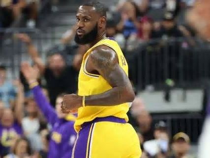 NBA - Lakers: LeBron James allenatore-giocatore come Bill Russell e Bob Cousy?