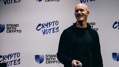 Coinbase Global Beats First-Quarter Analyst Estimates