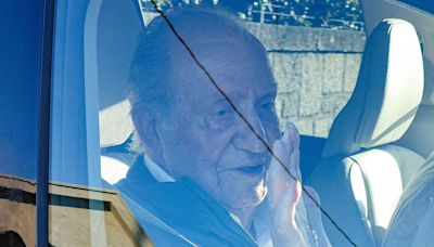 Don Juan Carlos alargó su estancia en Sanxenxo por un catarro