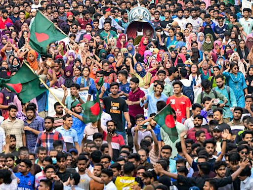 Behind Bangladesh Protests, Rage Over Inequality