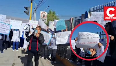 Profesionales de salud protestan por recortes de guardias en hospital Carrión de Huancayo