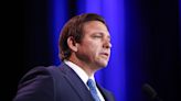 DeSantis alimenta rumor sobre candidatura presidencial con una autobiografía