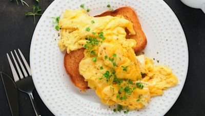 Dolly Parton’s Secret Ingredient for the Fluffiest Scrambled Eggs