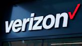 Verizon customers report outages across the country