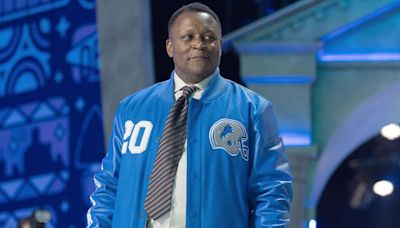 NFL legend Barry Sanders provides positive update following 'health scare' last month