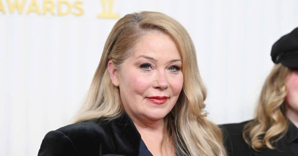 Christina Applegate had to wear nappies when 'poop' salad gave her nasty virus